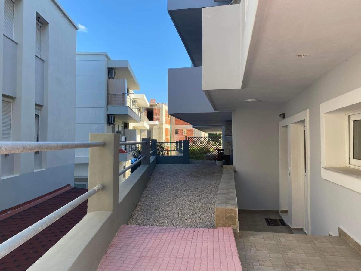 Holiday Center Karpathos Exterior foto